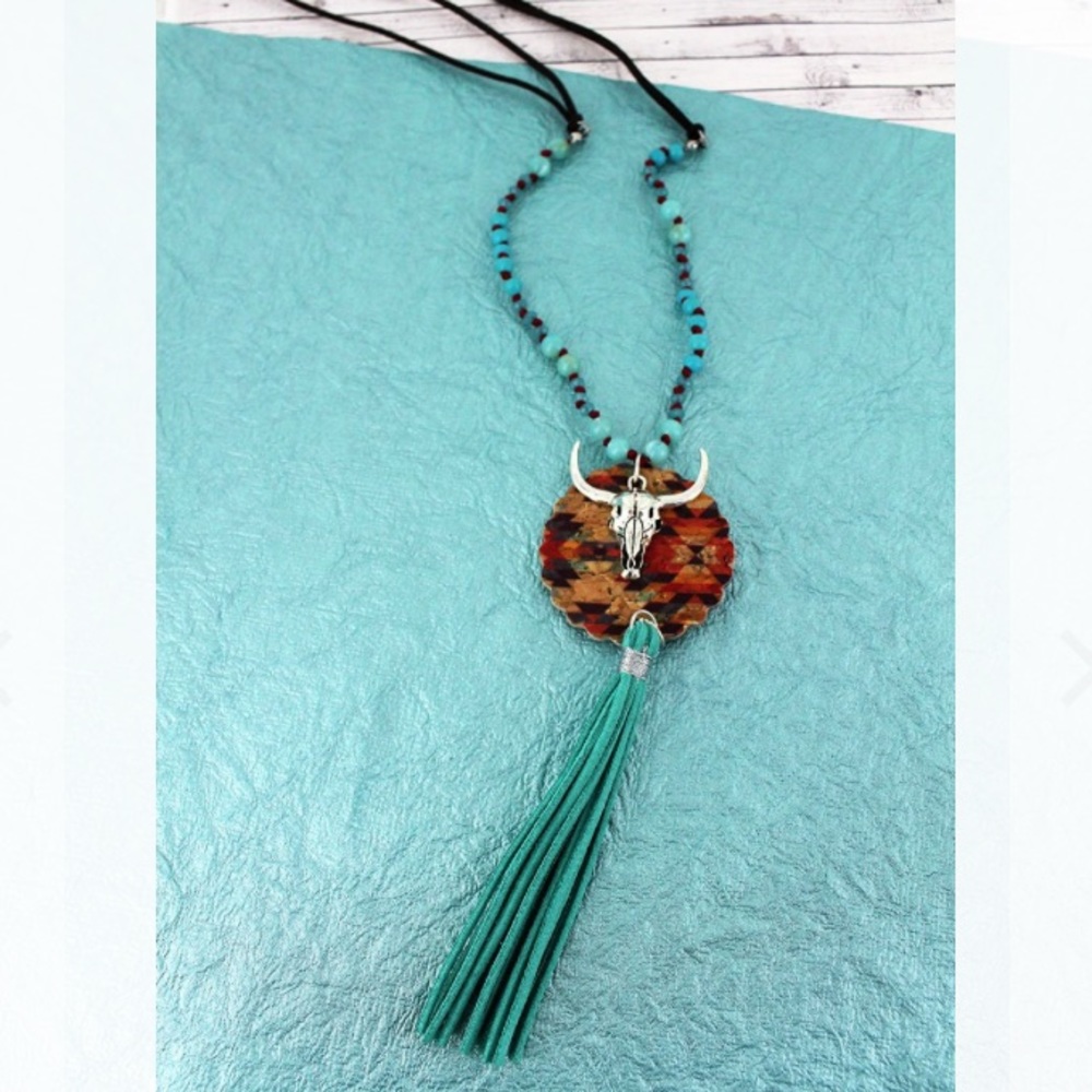🌻 TURQUOISE TASSEL STEER SKULL NECKLACE 🌻